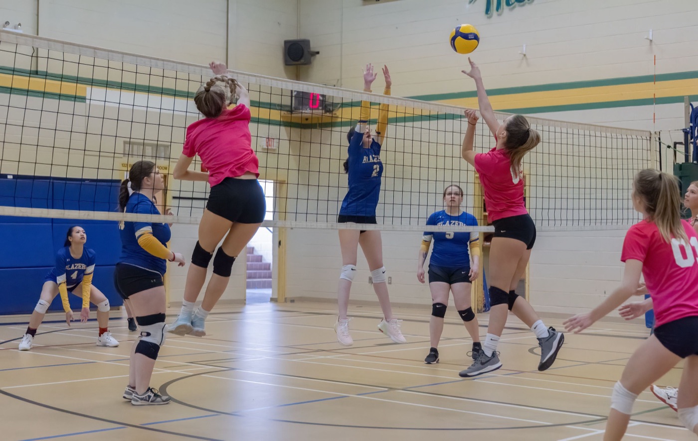 PEIFOTOSHOP — Volleyball · The set